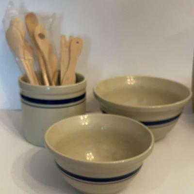 Roseville Mixing Bowls And More