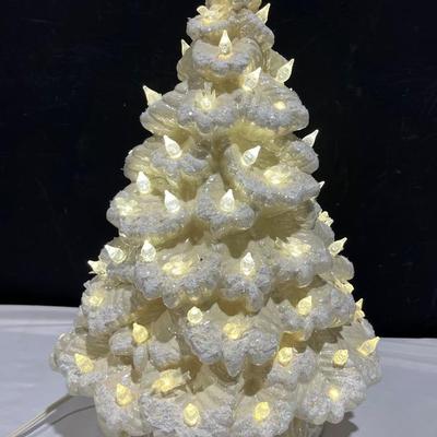 Vintage Ceramic Glazed White With Birds Christmas Tree 