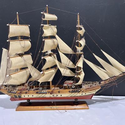 Clipper Ship 19th-Century Merchant Sailing Vessel