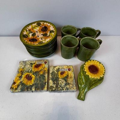 Lot #76 - Sunflower Themed Dinnerware Set