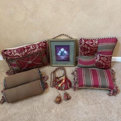 Lot #7 - Decorative Pillows and Framed Artwork Lot