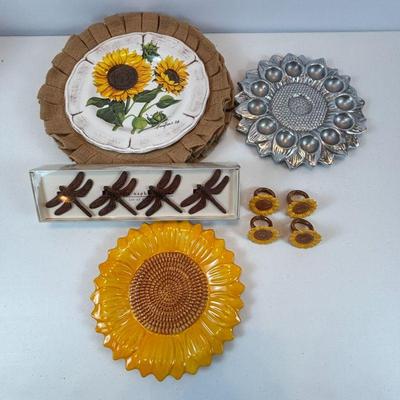 Lot #79 - Sunflower and Dragonfly Kitchen Dining Lot