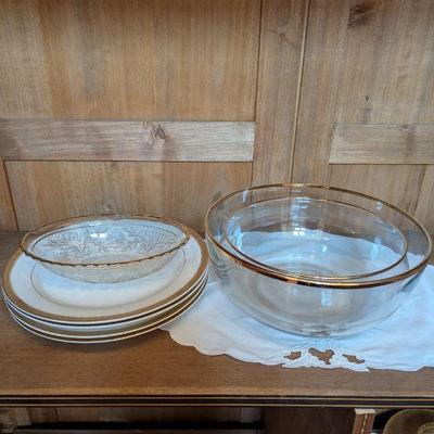 Lot #117 - Palate & Plate Fine Porcelain Gold Rimmed Plates, & Gold Rimmed Glass Bowls