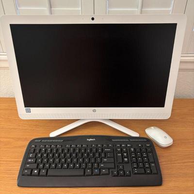 Lot #173 - HP All-in-One PC with Mouse and Keyboard