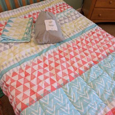 Lot #167 - Simple By Design Comforter Set - Tribal
