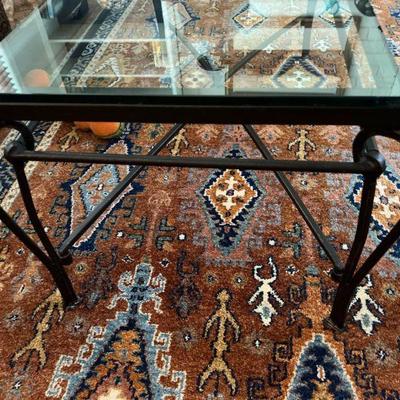 Rug, coffee table 