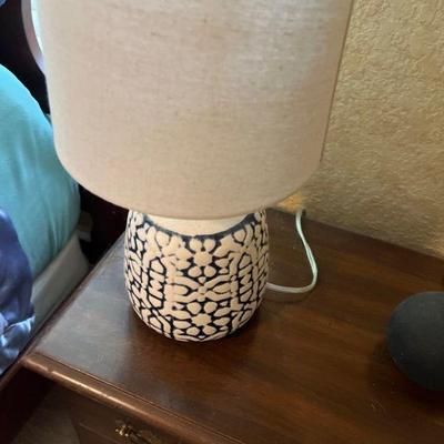 Table lamp