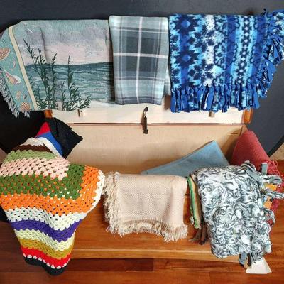 Nice Wooden Blanket Chest Full Of Blankets & Quilts 