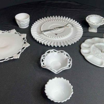Milkglass tableware