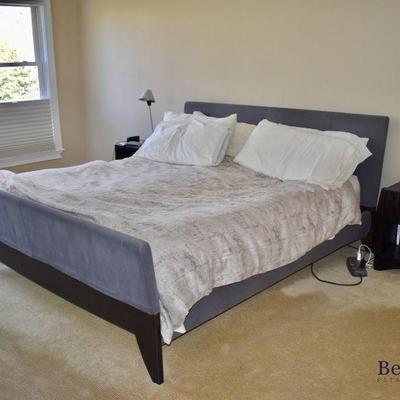 Portico New York Modern Collection  king bed (Mattress not included)