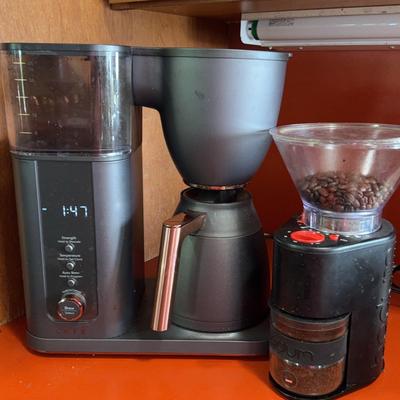 Café Destinct by Design Drip Coffee Maker & Bodum Coffee Grinder 