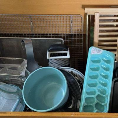 All-Clad Cookie Sheet, DASH Popcorn Maker & Other Kitchen Items 

