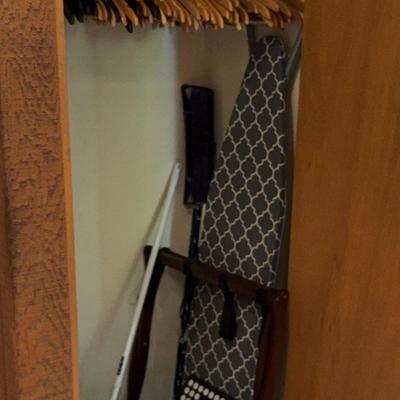Wood Hangers & Other Closet Goods