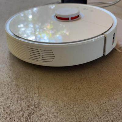 Roomba Vacuum 