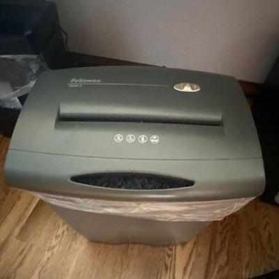 Paper shredder