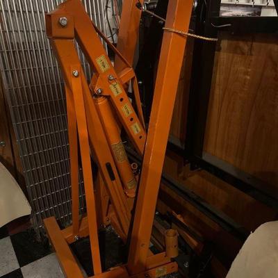 Engine crane