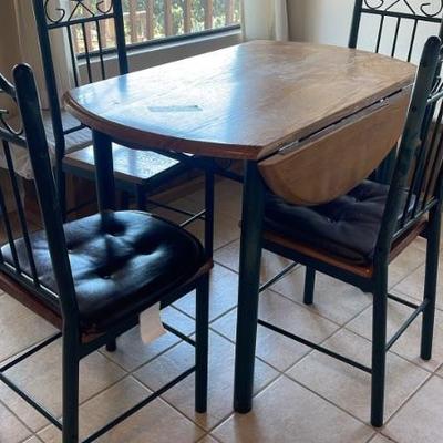 Dining set - needs a bit of work ;) works with sides folded down $25