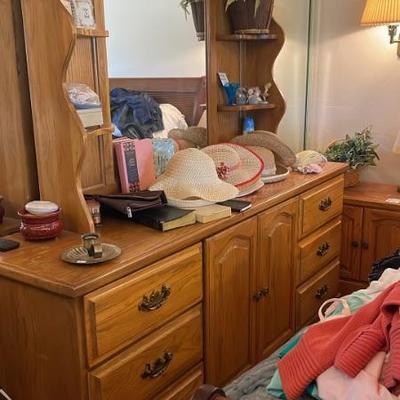 Dresser with mirror $40 