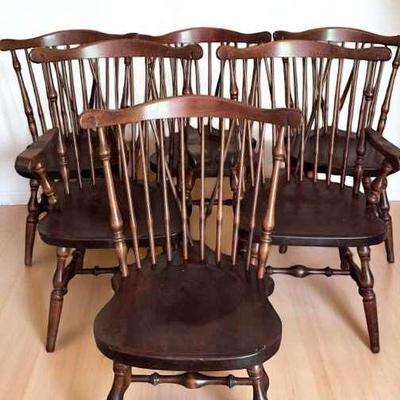 Set Of 6 Dining Room Chairs (2 Have Arms)