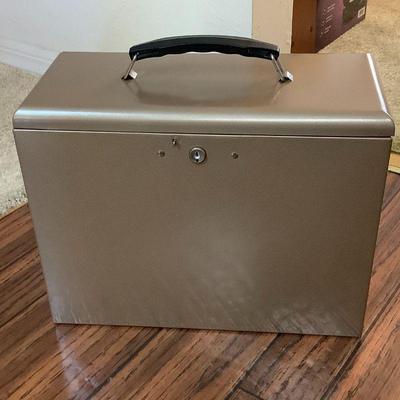 Locking file box