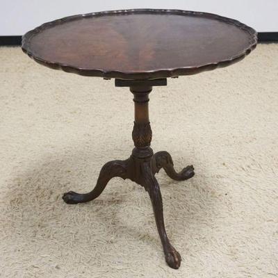 1114	MAHOGANY PIE CRUST EDGE TILT TOP TABLE, APPROXIMATELY 30 IN X 29 IN HIGH
