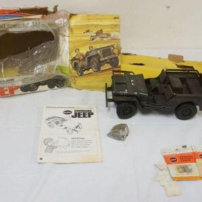 1142	COX GAS POWERED ENGINE, JEEP IN BOX
