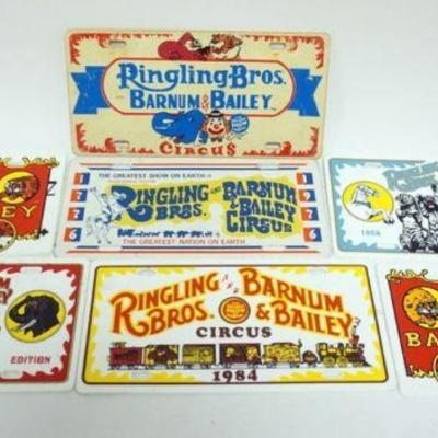 1174	LOT OF 7 RINGLING BROS & BARNUM BAILEY CIRCUS LISCENE PLATES
