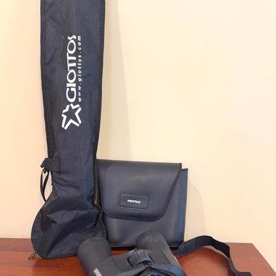 Pentax 10x50 XCF Binoculars And Monopod 
