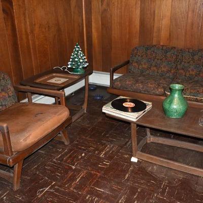 Mid Century Modern Sofa, 
