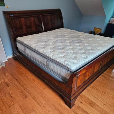 King Size Sleigh Bed