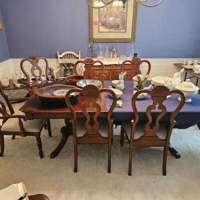 Dining Table with 6 Chairs