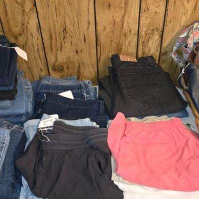 Sale Photo Thumbnail #75