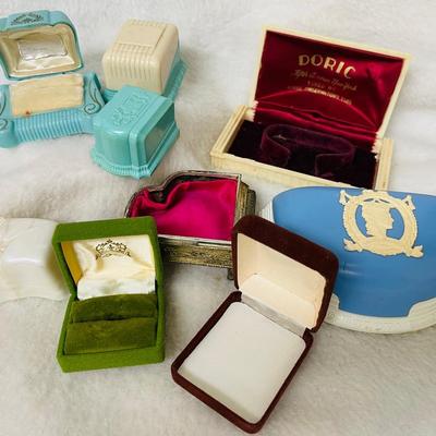 “Bulova” and More Jewelry Boxes