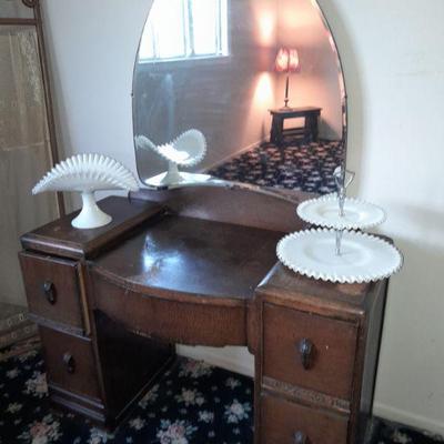 Antique vanity