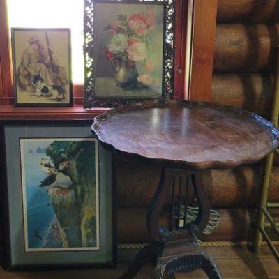 Art & Harp Base Table