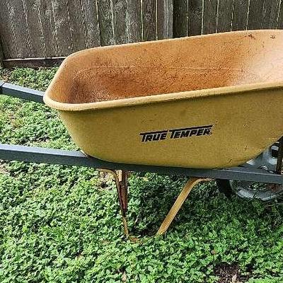 True Temper Wheel Barrow 