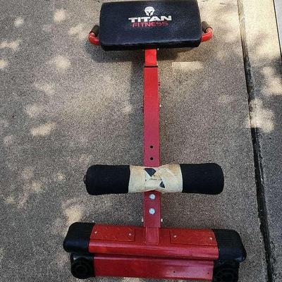 Titan Fitness Hyperextension 