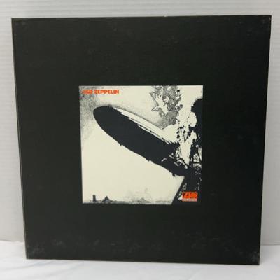 Led Zeppelin Boxed Super Delux Edition Album And CD Set 