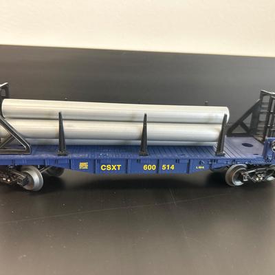 Lionel CSX Flatcar with Pipes #6-26357