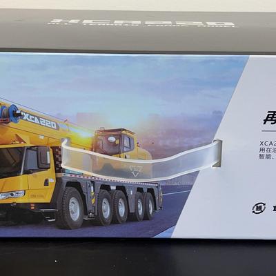 XCMG All Terrain Crane 1:50 Scale Model