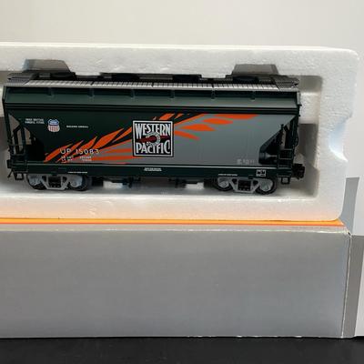M.T.H. Western Pacific 2-Bay Centerflow Hopper Car #209753