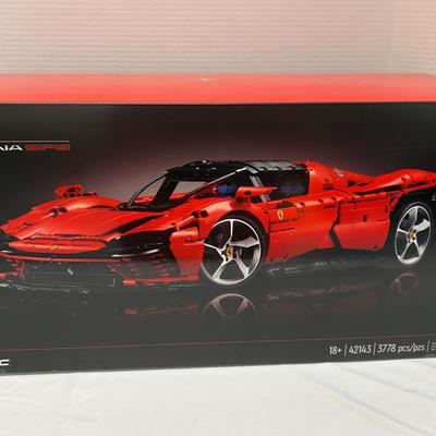 Sealed Ferrari Daytona SP3 Lego Kit