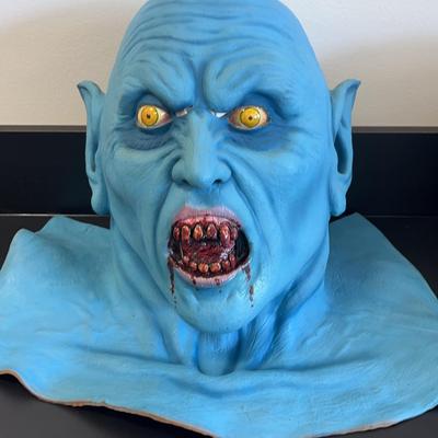 Jeremy Bohr Blue Bloodhunt Vampire Mask