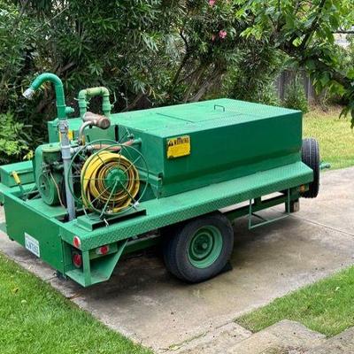
For Sale by owner
It is a refurbished1983 BOWIE Lancer 700 hydromulcher or it can be used as an 800 gallon plus fire suppression unit....