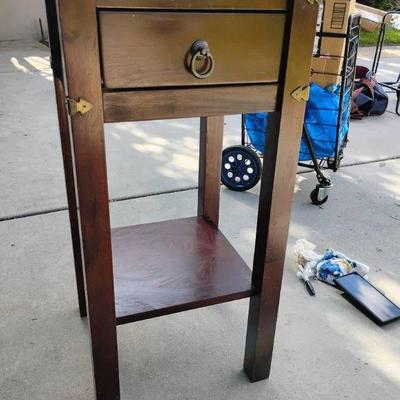 Cg197 small brown table