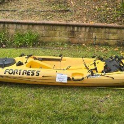 Cg104 fighting fortress kayak