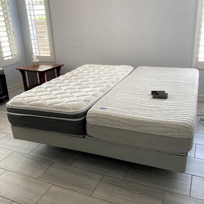 Queen Size 2 Part Sleep Number Bed With Remotes