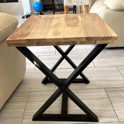 Wood Top End Table With Metal Base