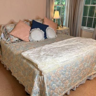 Queen size bed