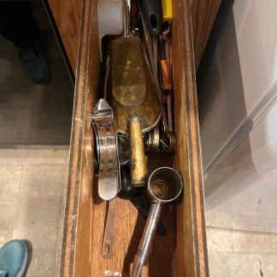 Kitchen utensils